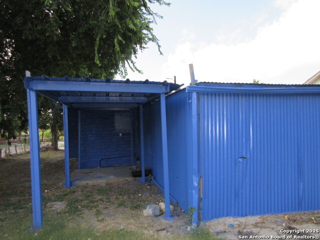 Image 16 of 17 For 1403 Brunswick