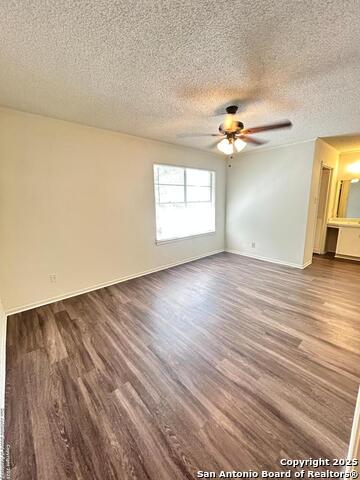 Listing photo id 12 for 811 Jackson Keller  8