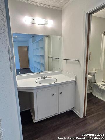 Listing photo id 14 for 811 Jackson Keller  8