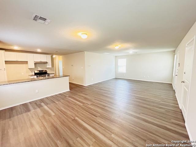 Image 4 of 17 For 5307 Y Bar Summit