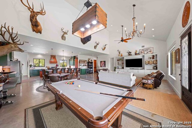 Image 11 of 50 For 147 Gray Wolf