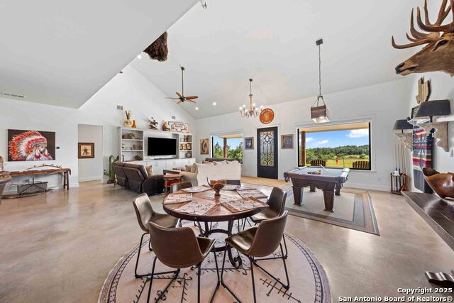 Image 12 of 50 For 147 Gray Wolf