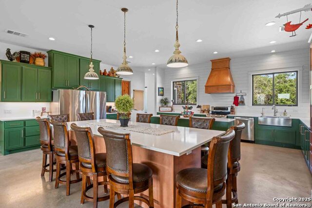 Image 13 of 50 For 147 Gray Wolf