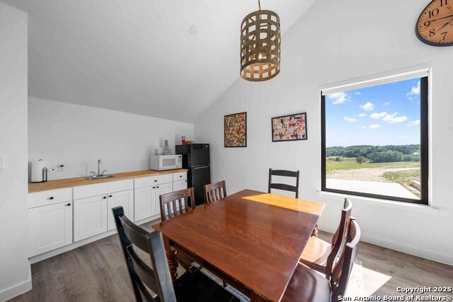 Image 32 of 50 For 147 Gray Wolf