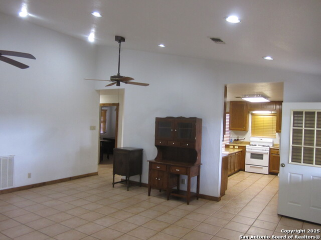 Listing photo id 10 for Address Not Provided