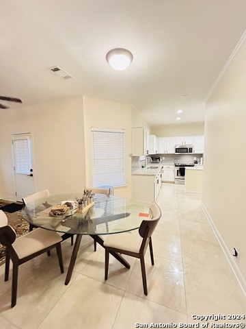 Image 10 of 29 For 6622 Shady Bend