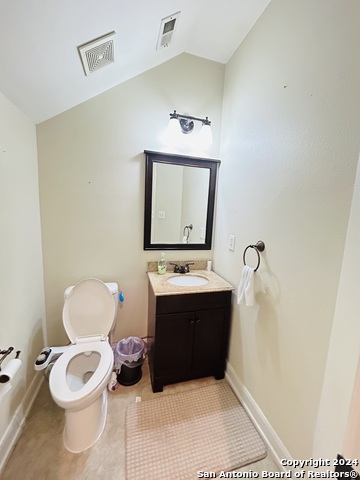 Image 15 of 29 For 6622 Shady Bend