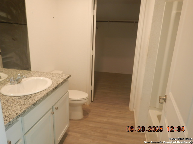 Image 6 of 16 For 711 Cook Bend