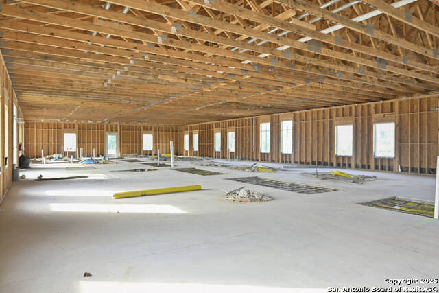 Listing photo id 2 for 7323 N Loop 1604  301 & 303