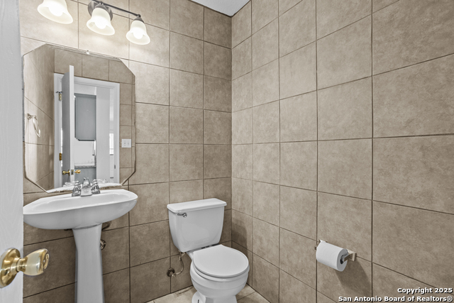 Image 14 of 34 For 3845 Mistflower