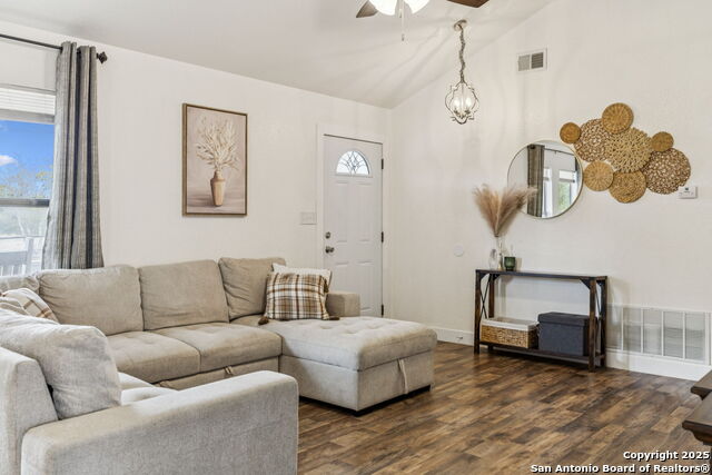 Image 21 of 63 For 7708 Knowlton Rd