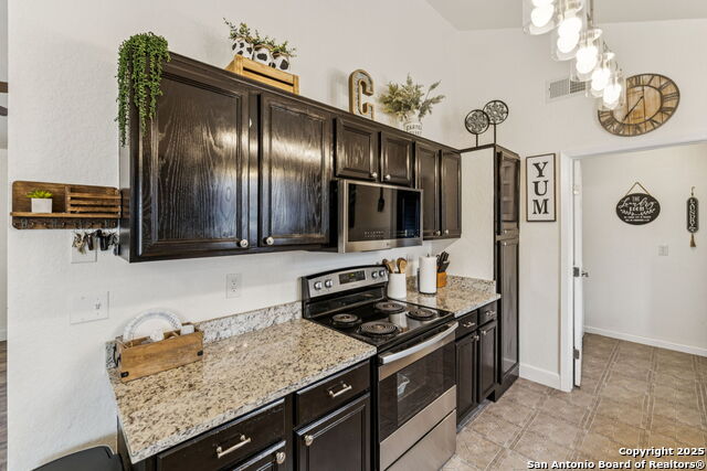 Image 26 of 63 For 7708 Knowlton Rd