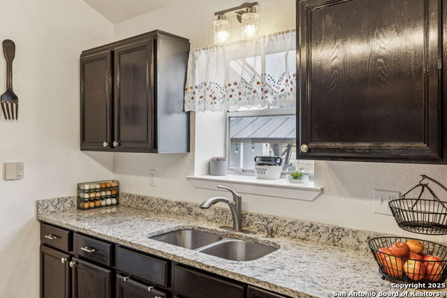 Image 27 of 63 For 7708 Knowlton Rd