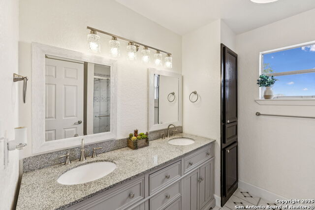 Image 33 of 63 For 7708 Knowlton Rd