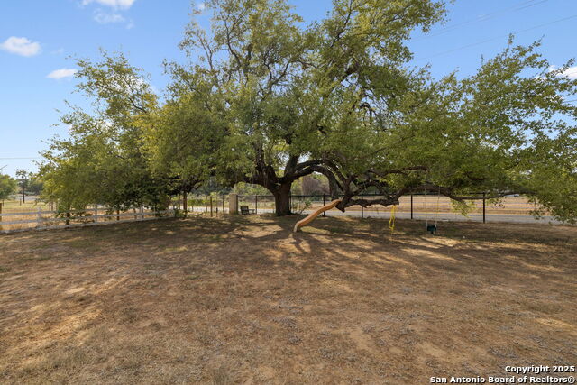 Image 8 of 63 For 7708 Knowlton Rd