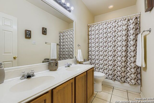 Image 20 of 29 For 8755 Stoney Brook Dr