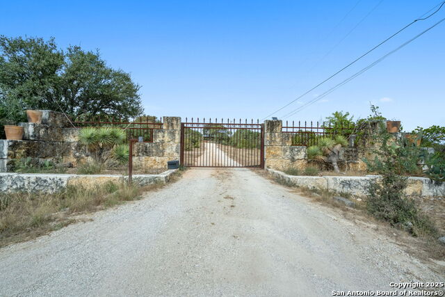 Image 2 of 46 For 2939 Rolling Oaks