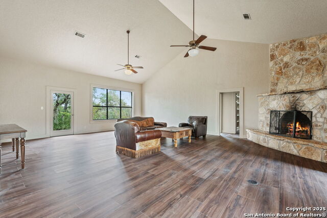 Image 9 of 46 For 2939 Rolling Oaks