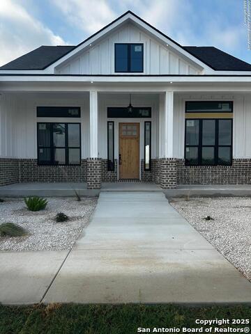 Image 2 of 4 For 162 Estates  