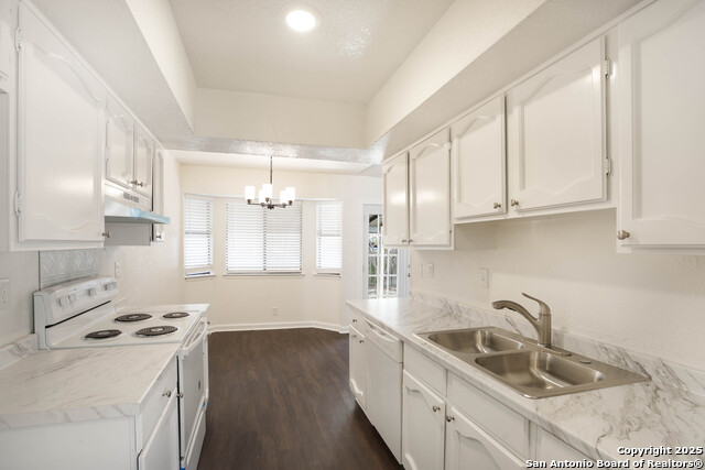 Image 12 of 29 For 7506 Lincoln Village