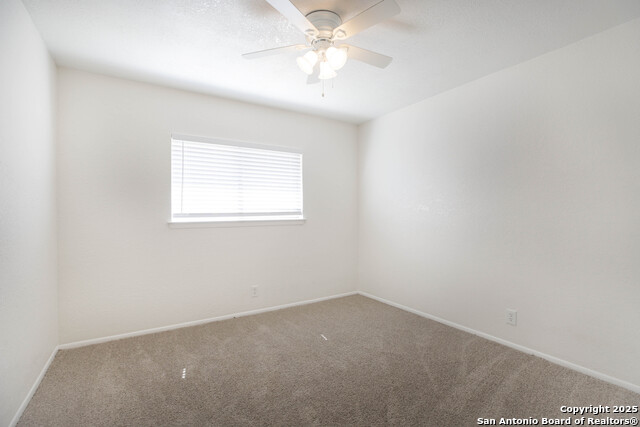 Image 15 of 29 For 7506 Lincoln Village