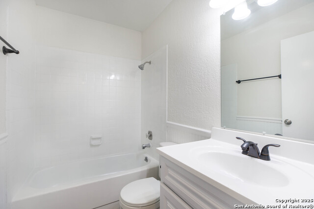 Image 16 of 29 For 7506 Lincoln Village