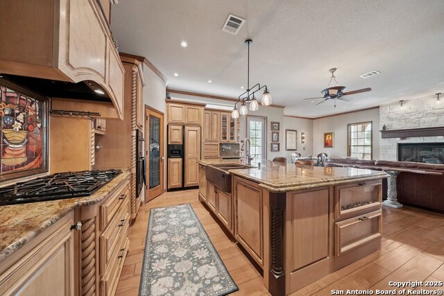 Image 16 of 47 For 547 Suncrest