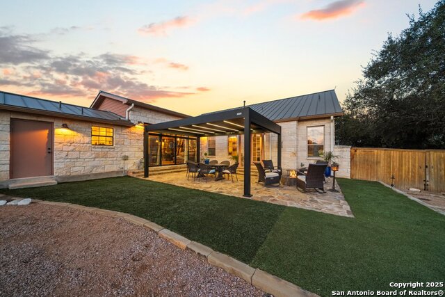 Image 42 of 47 For 547 Suncrest