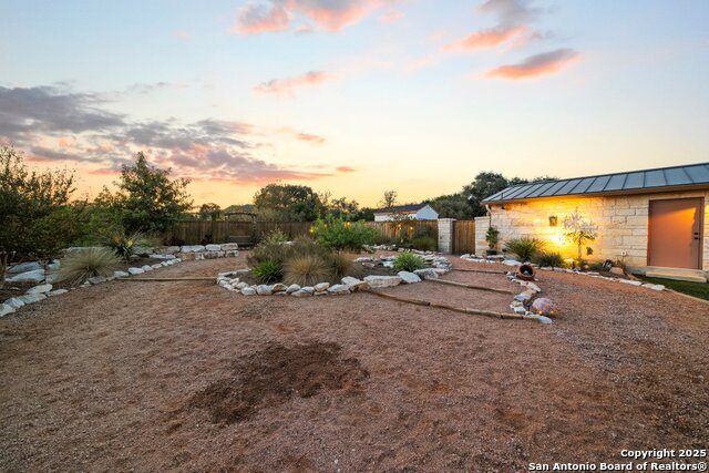 Image 43 of 47 For 547 Suncrest
