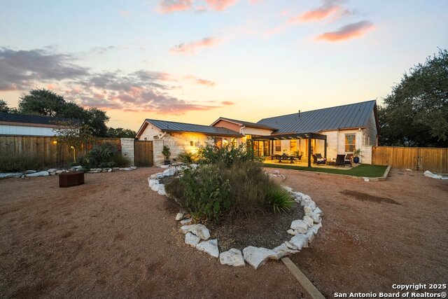 Image 44 of 47 For 547 Suncrest