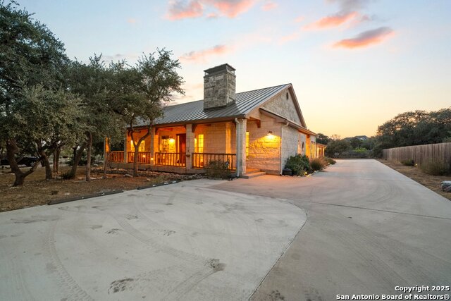 Image 46 of 47 For 547 Suncrest