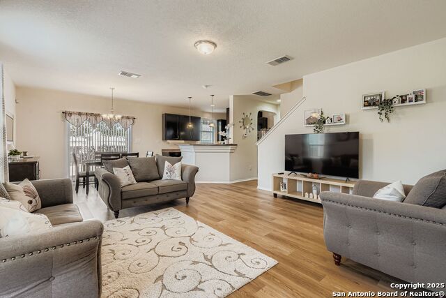 Image 2 of 17 For 2143 Sundrop Bay