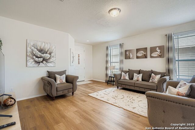 Image 3 of 17 For 2143 Sundrop Bay