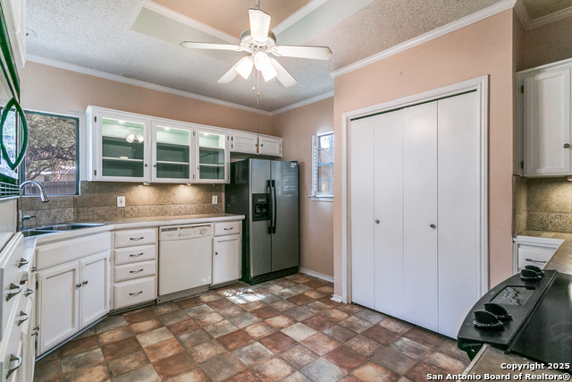 Listing photo id 8 for 13415 Lobelia