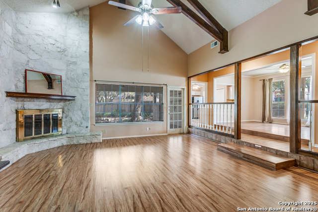 Listing photo id 3 for 13415 Lobelia