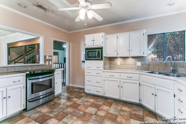 Listing photo id 7 for 13415 Lobelia