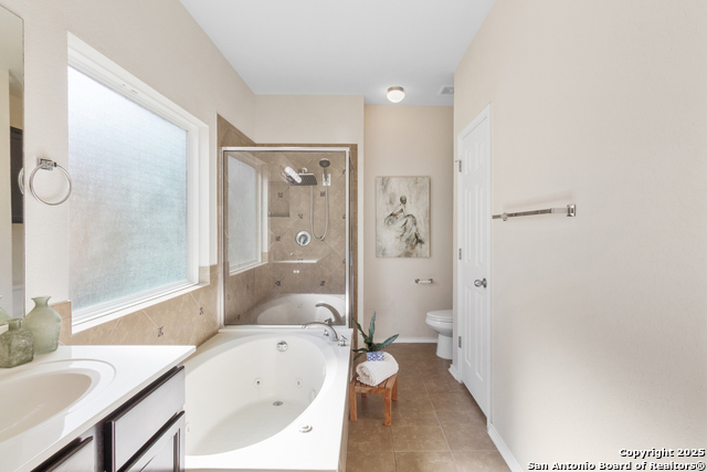 Listing photo id 13 for 9214 Herman Hollow