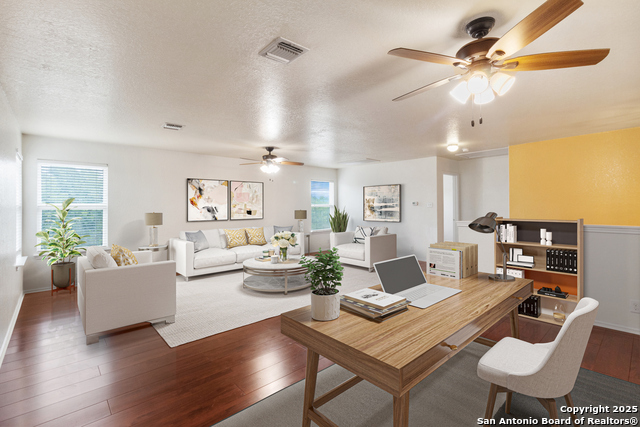 Listing photo id 17 for 9214 Herman Hollow