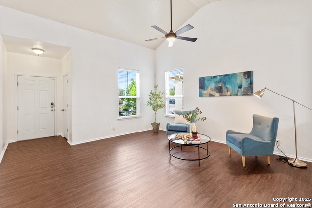 Listing photo id 3 for 9214 Herman Hollow