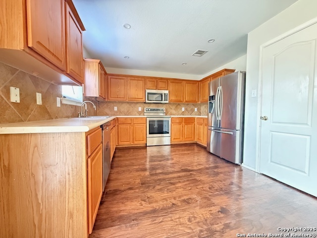 Image 11 of 43 For 6630 Backbay
