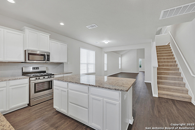 Image 10 of 34 For 469 Moonvine