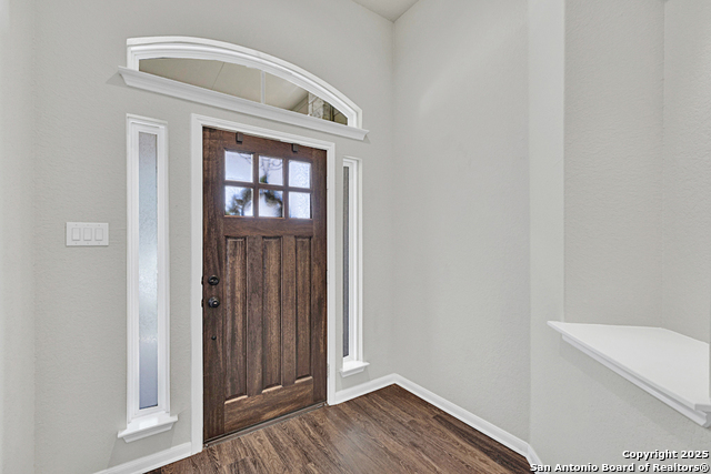 Image 3 of 34 For 469 Moonvine