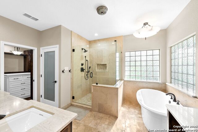 Image 19 of 68 For 15921 Reyes Rdg