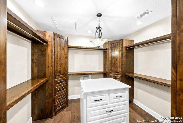 Image 23 of 68 For 15921 Reyes Rdg