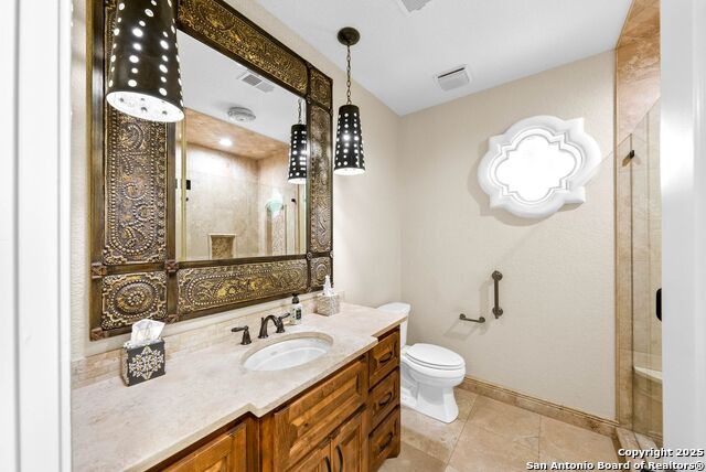 Image 35 of 68 For 15921 Reyes Rdg