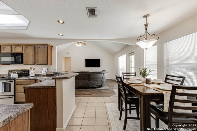 Image 12 of 31 For 206 Tipperary Lane