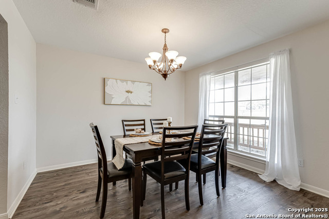 Image 7 of 31 For 206 Tipperary Lane