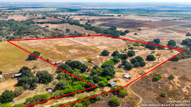 Details for 2141 Cr 132  , Floresville, TX 78114
