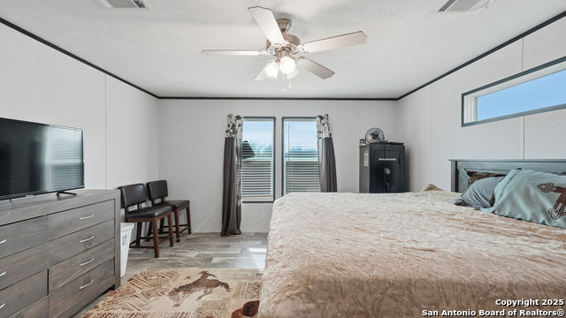 Image 10 of 43 For 2141 Cr 132