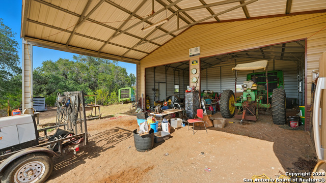 Image 20 of 43 For 2141 Cr 132